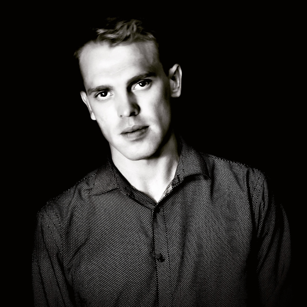 Meet your Posher, Dakota